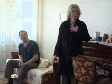 Напуганная мать хочет забрать больного сына от жены, которая мстит ему за желание развестись 16.09.2013