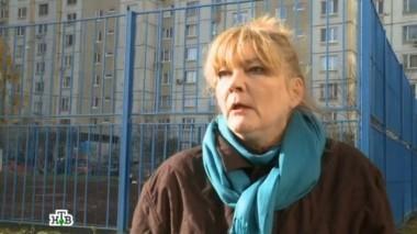 Соседка невзлюбила новых жильцов и угрожает отравить их собаку 29.11.2013