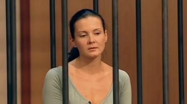 Чтобы ограбить жадного бизнесмена, домработница проломила ему голову молотком 05.10.2014
