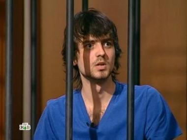 Он сбежал со свадьбы с бывшей возлюбленной, теперь его судят за ее убийство...  20.06.2012